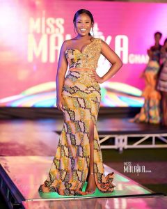 Check out Berla Mundi's  stunning African prints looks-Ginna Online