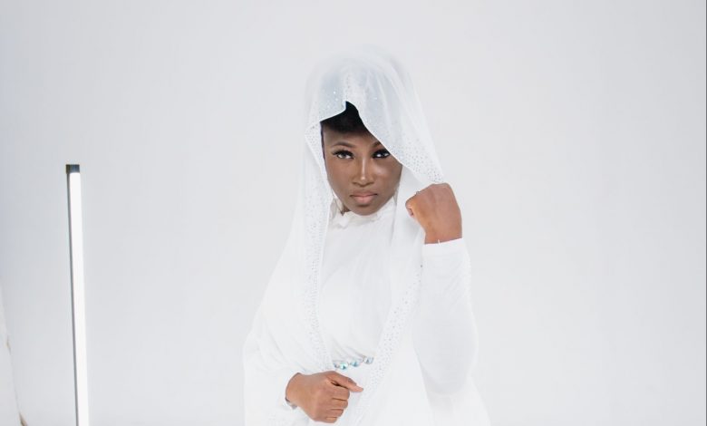 Titi Folarin Declares “Go Foward” In Her Latest Single