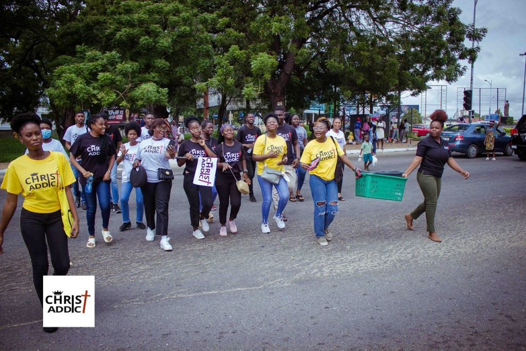 Christ Addict Ghana Feeds Over 200 Homeless and Street Children in Accra as Easter Monday Celebration