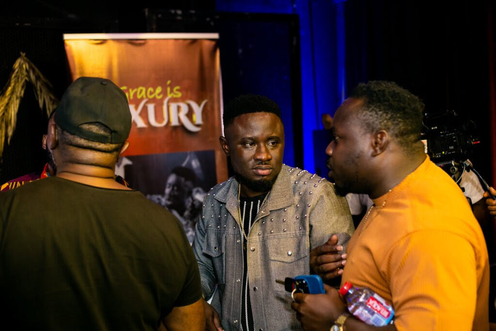  Scott Evans Unveils 'Grace is Luxury' Ep, Leaving Attendees Captivated and Anticipating November Release.